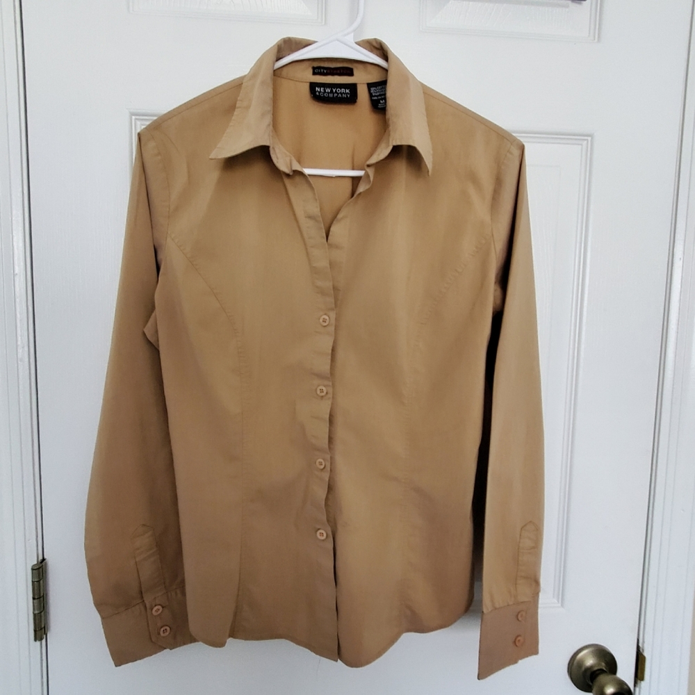 New York & Co Button-Up City Stretch Long Sleeves M